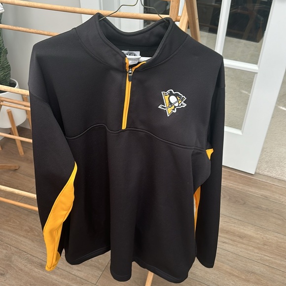 Pittsburgh Penguins quaterzip - Picture 5 of 7